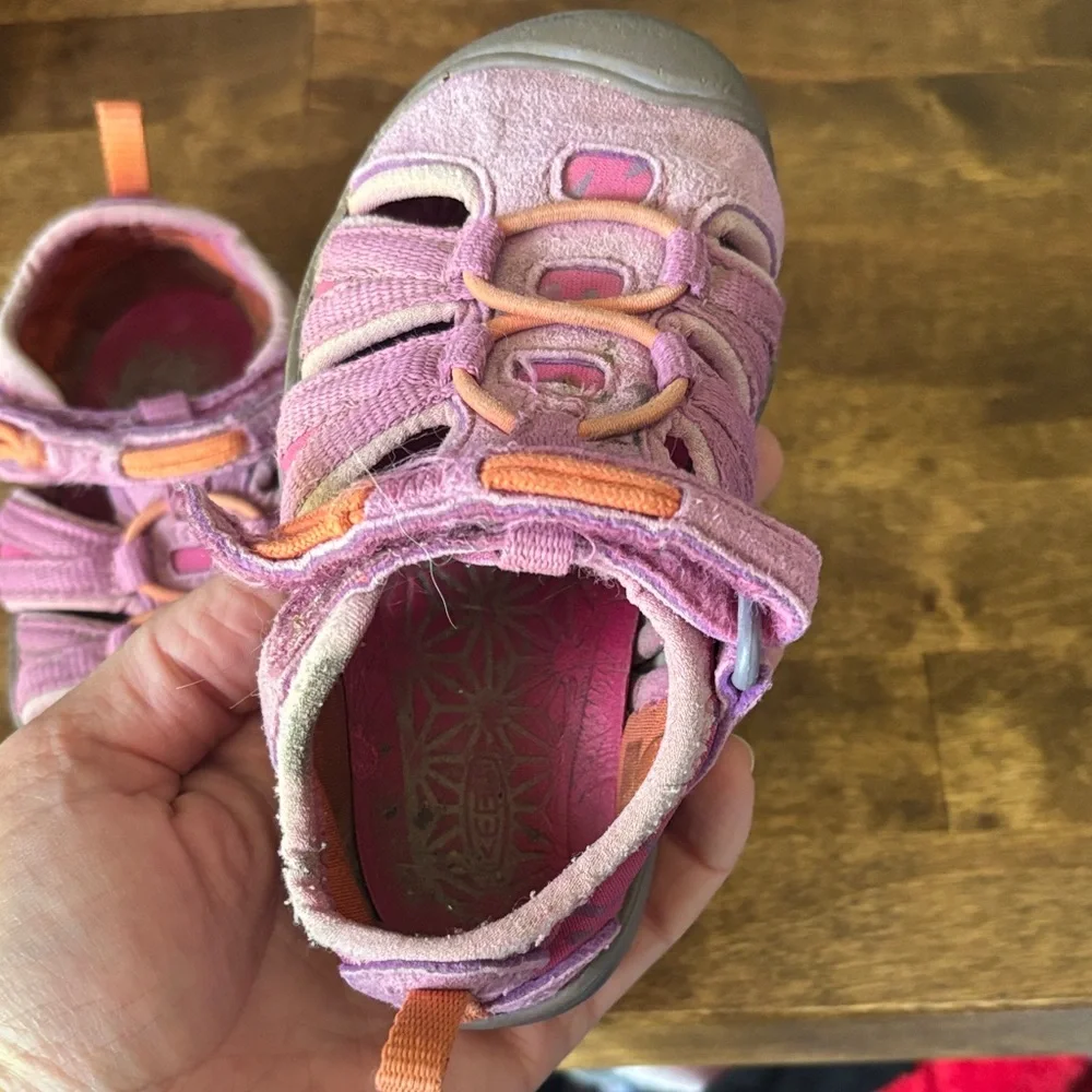 Keen durable closed
